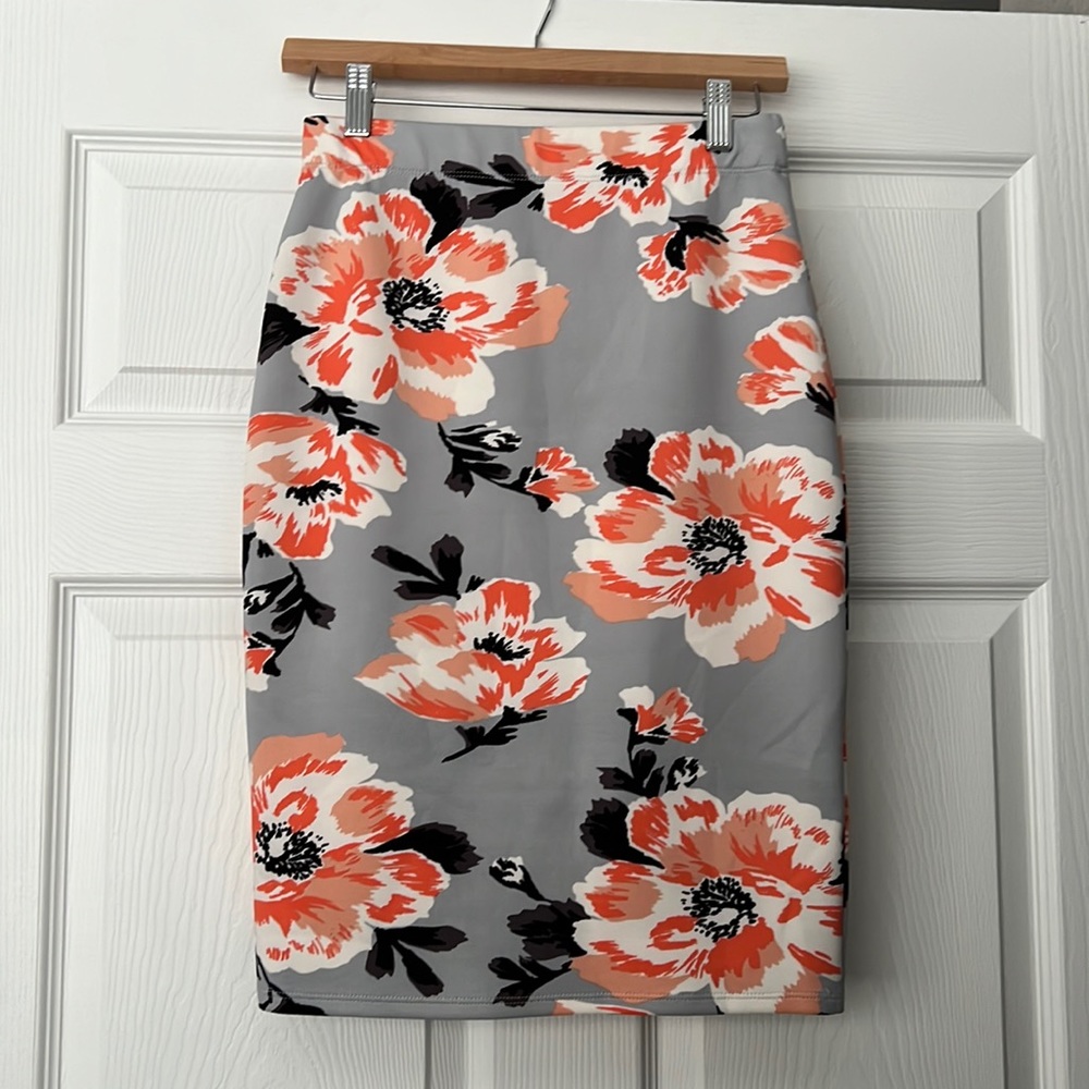 Floral pencil skirt —stretchy and elastic waist